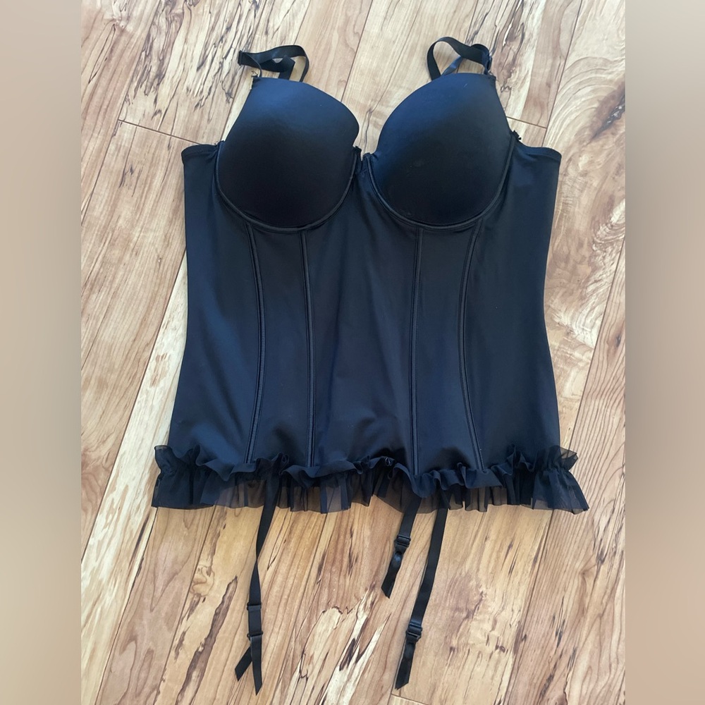 Torrid corset black bustier with adjustable straps and garter straps size 2